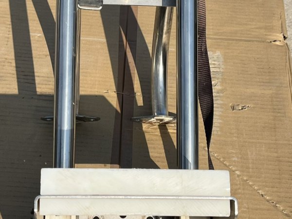 ΣΥΡΟΜΕΝΗ ΒΑΣΗ ΕΦΕΔΡΙΚΗΣ ΜΗΧΑΝΗΣ INOX